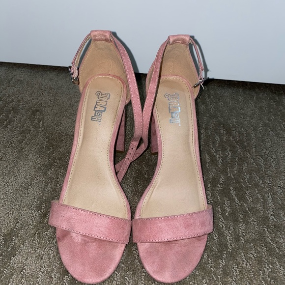 “Brash” brand Suede Heels - Picture 3 of 4